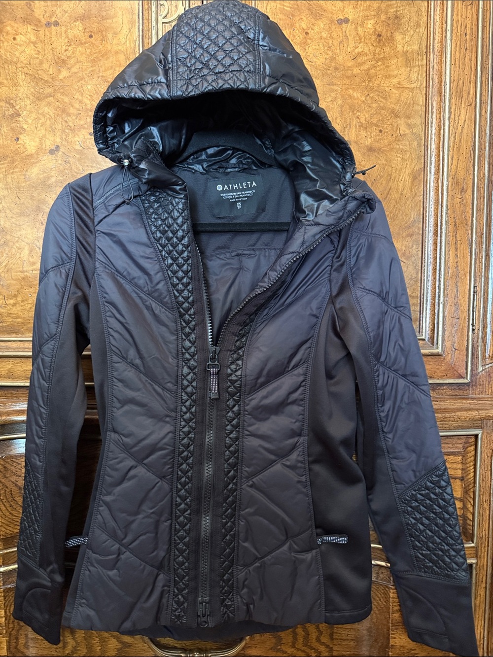 Athleta Black Quilted-Trim Insulated Hooded Jacket XS